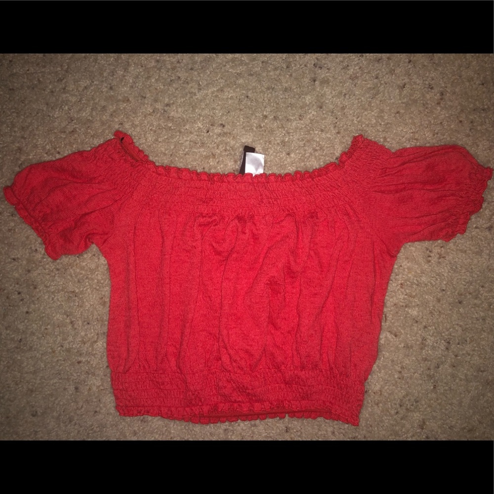 Beautiful Red/Orange Off The Shoulder Top!!